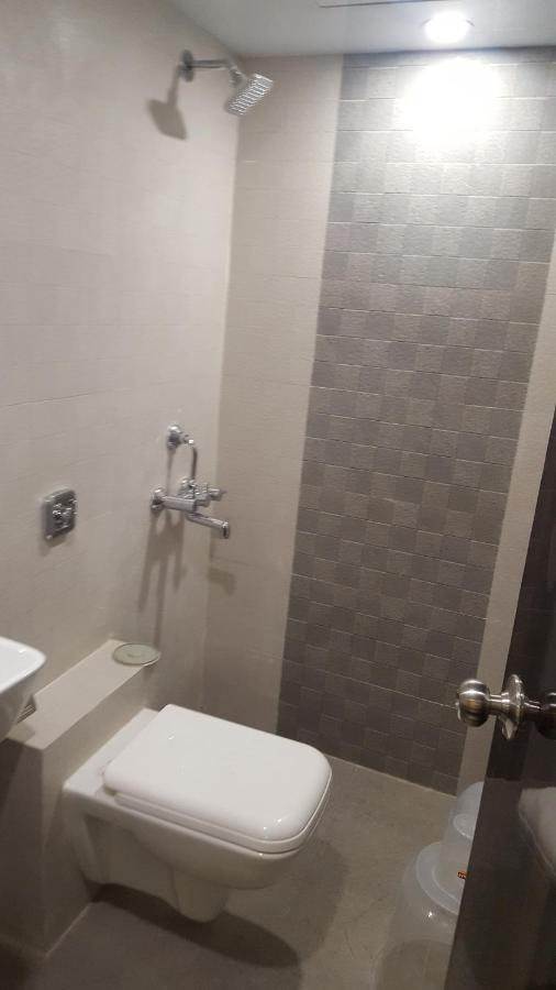 Hotel Palace Residency Near Lokmanya Tilak Terminus Mumbai Exterior foto