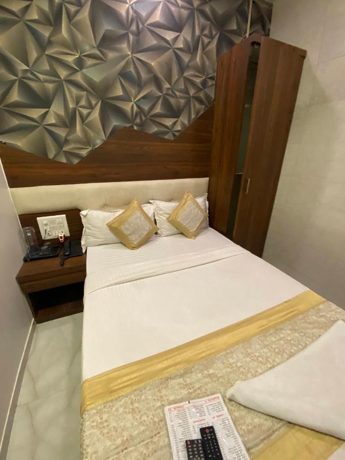 Hotel Palace Residency Near Lokmanya Tilak Terminus Mumbai Exterior foto