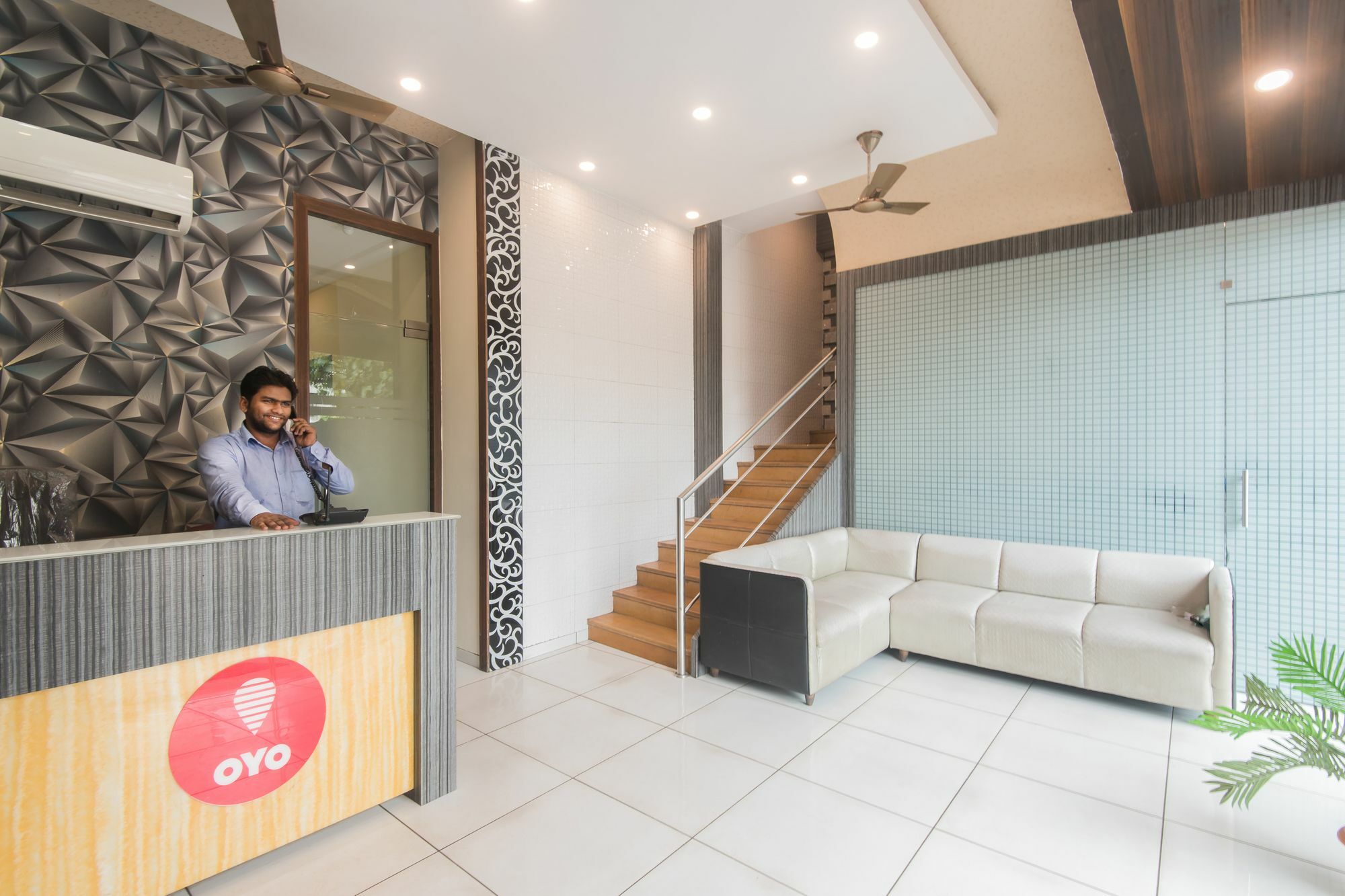 Hotel Palace Residency Near Lokmanya Tilak Terminus Mumbai Exterior foto