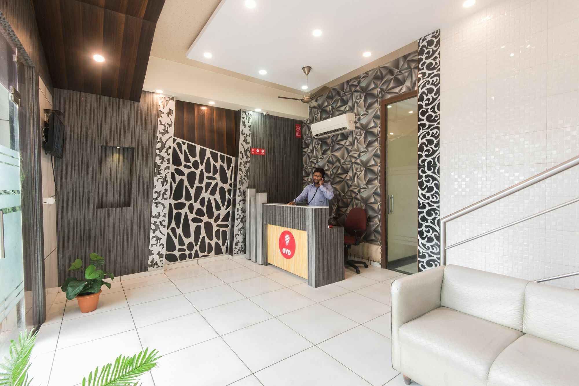 Hotel Palace Residency Near Lokmanya Tilak Terminus Mumbai Exterior foto